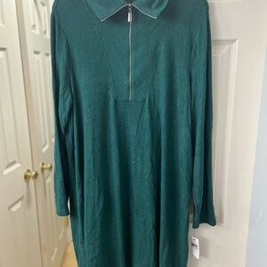 AB Studio NWT Hunter Green Knit Top